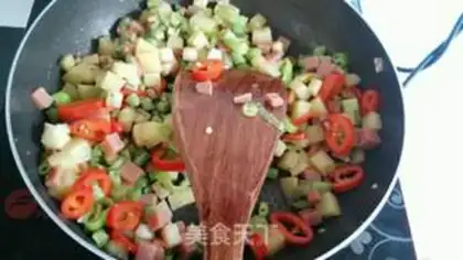 Make Sour spicy. Soup noodles step 3