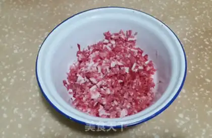 Make Eggs and heartballs step 0