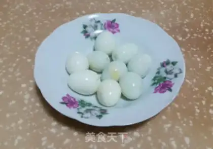 Make Eggs and heartballs step 1
