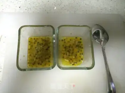 Make Sour milk bee, honey fragrance tea step 1