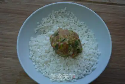 Make Eggs and heartballs step 5