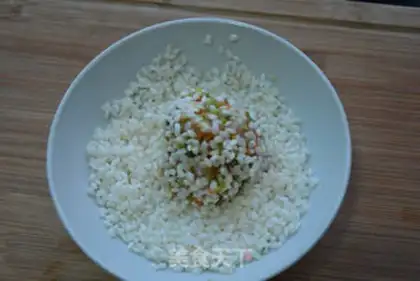 Make Eggs and heartballs step 6