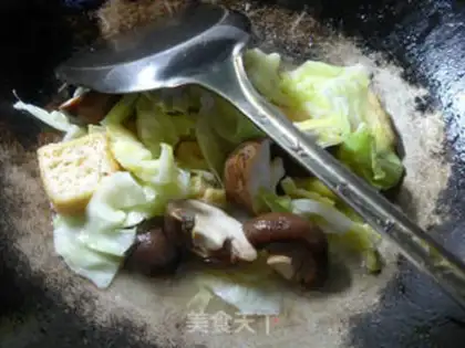 Make Sphinx oil tofu, cabbage step 4