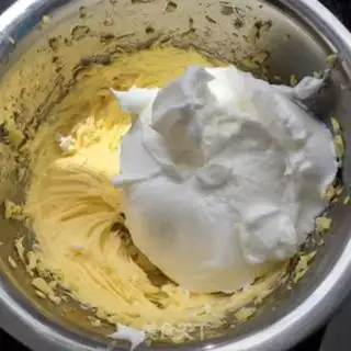 Make Cheese twilight cupcakes step 17