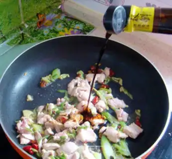 Make Steamed halogen noodles step 7
