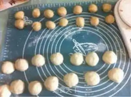 Make Sioux meat mooncake step 7