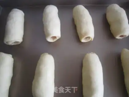 Make Sausage pine bread step 5