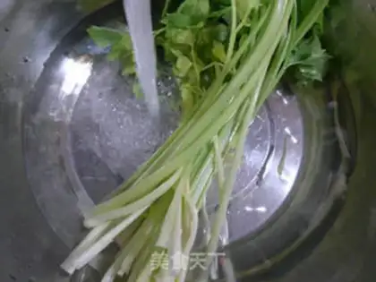 Make Pork and celery step 1
