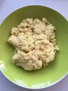 Make Green bean cake step 2