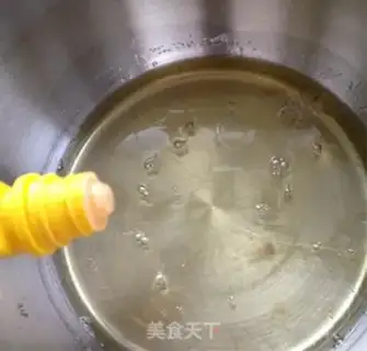 Make Yogurt-coloured chili cake step 7