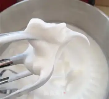 Make Yogurt-coloured chili cake step 10