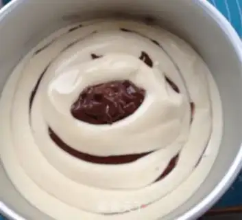 Make Yogurt-coloured chili cake step 18