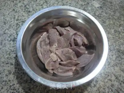 Make Poppy liver soup step 1