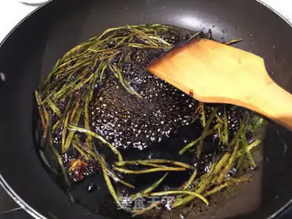Make Onion noodles step 4