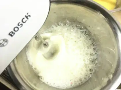 Make Mango cake rolls step 4