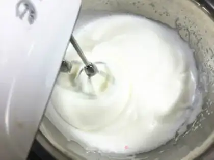 Make Mango cake rolls step 5