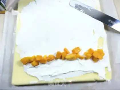 Make Mango cake rolls step 18