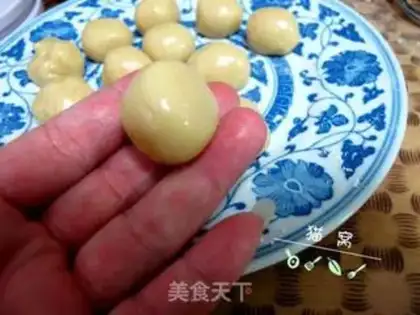 Make A wide moon cake step 6