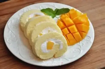 Make Mango cake rolls step 21
