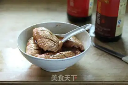 Make Garlic chicken wings step 1