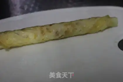 Make An egg roller lollipop step 5