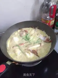 Make Coconut curry crab step 8