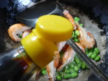 Make Bean fried shrimp step 8