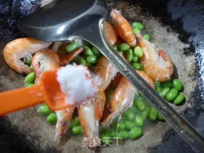 Make Bean fried shrimp step 10