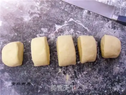 Make Cut the pumpkin buns step 6