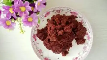 Make A wide bean saloon moon cake step 7