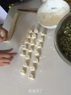 Make Soybeans eggs and dumplings step 1