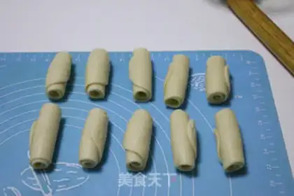 Make Sioux curry chicken mooncake step 13