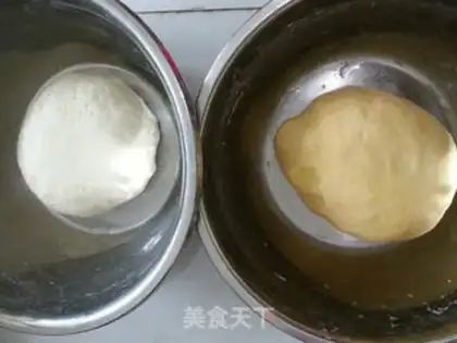 Make Pumpkin double rolls step 1