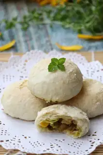 Make Sioux curry chicken mooncake step 17