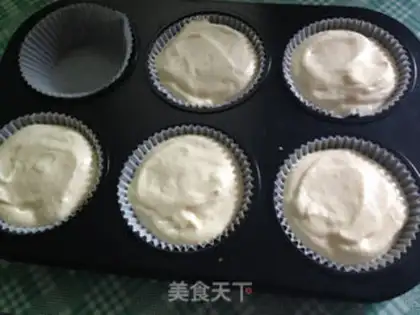 Make Double cream cupcakes step 7
