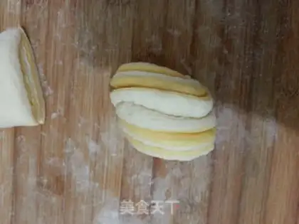 Make Pumpkin double rolls step 8