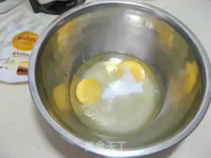 Make SpongeBob cake step 1
