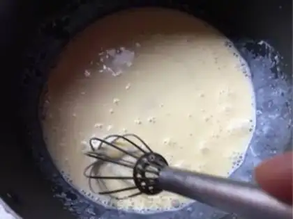 Make French creamed cupcakes step 1