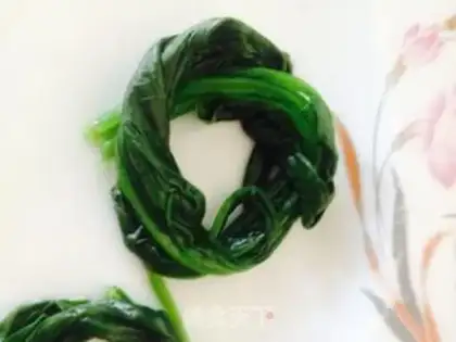 Make Spinach Steamballs step 2