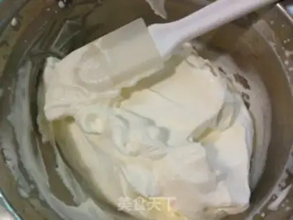 Make Double cream cupcakes step 14