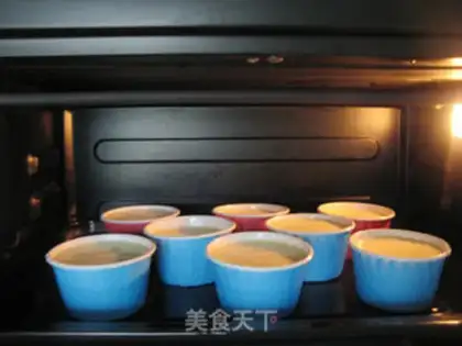 Make SpongeBob cake step 10