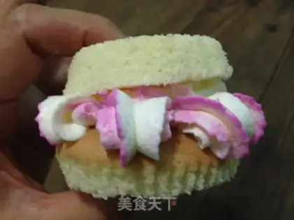 Make Double cream cupcakes step 24