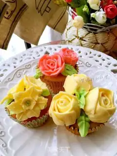 Make French creamed cupcakes step 15