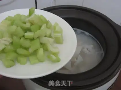 Make Celery seafood congee step 8