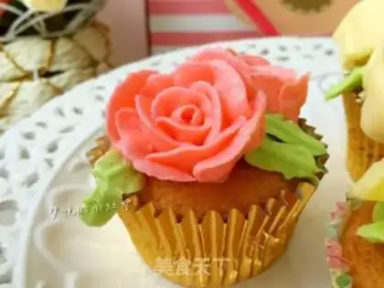 Make French creamed cupcakes step 17