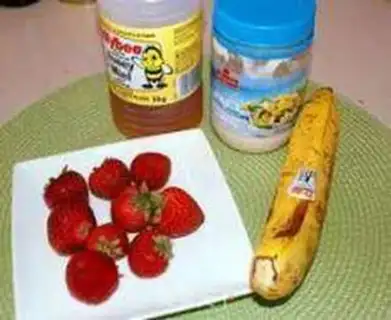 Make Strawberry Banana Tower step 0
