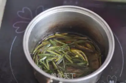 Make Onion noodles step 2