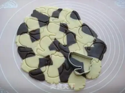 Make Little flower rabbit cookies step 6
