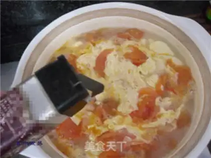 Make Tomato egg ham soup step 9