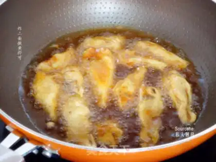 Make Creamy fried yellowfish step 3
